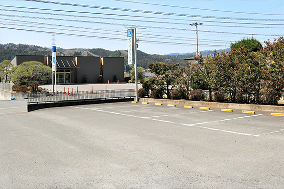 医療法人　木村医院外観第二駐車場